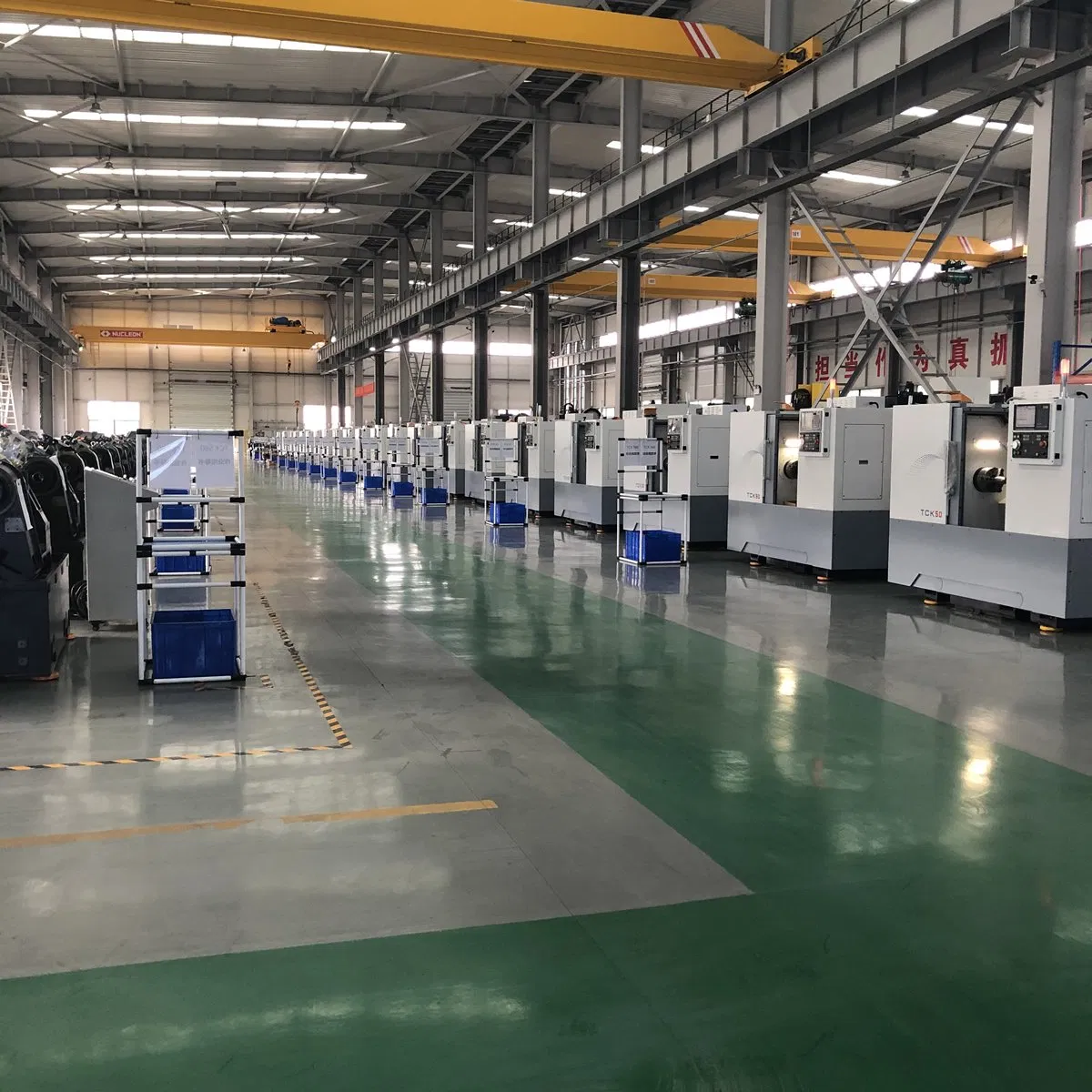 CNC Vertical Educational Tool Room Lathe Chuck Machine