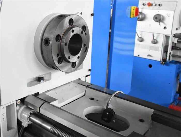 C6150 Torno Mecanico Universal Lathe Machine with Price and Specifications