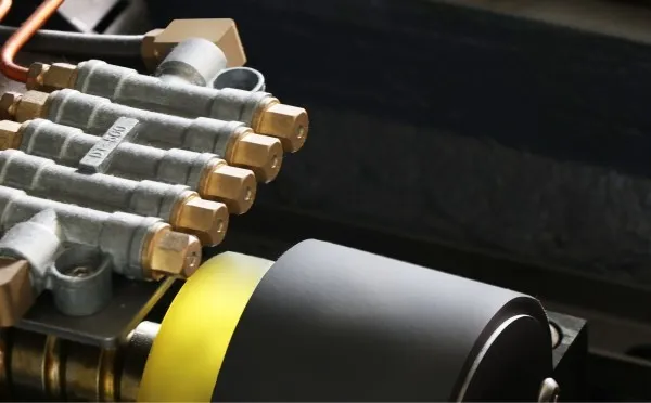 Gooda High Speed Precision CNC Machining Center Machine V8