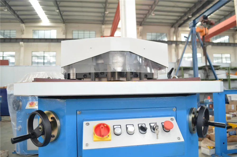 High Performane Hydraulic Sheet Metal Notching Machine Angle Cutting Machine 6X250 mm