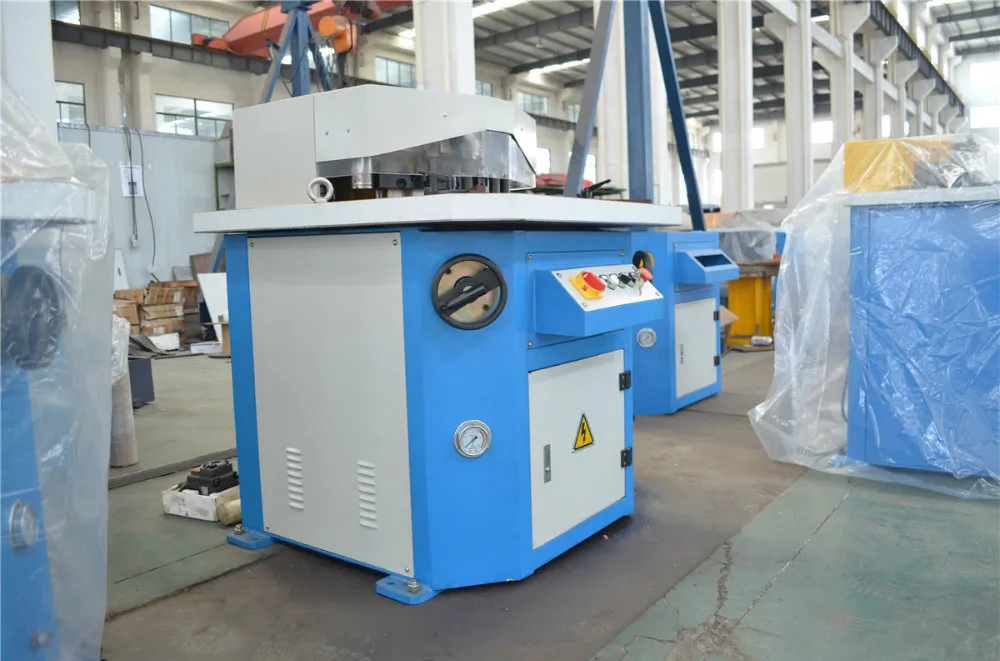 High Performane Hydraulic Sheet Metal Notching Machine Angle Cutting Machine 6X250 mm