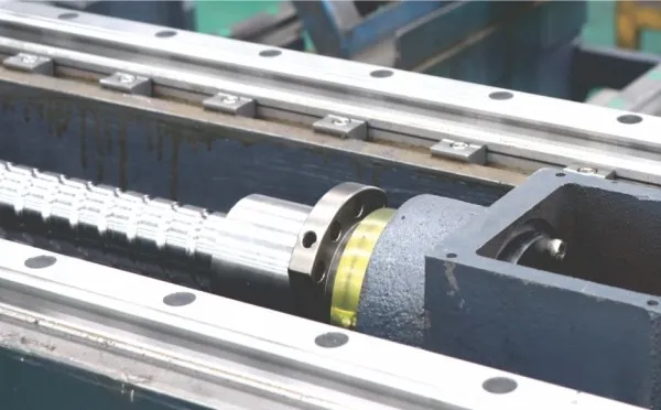 High Quality Precision Metal Efficiency Speed Rigidity Full Automatic Worktable Milling Machine