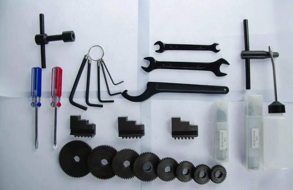 Hot! ! ! Machine Tool 21mm Spindle Bore China Mini Lathe Machine (Wm210V-G)