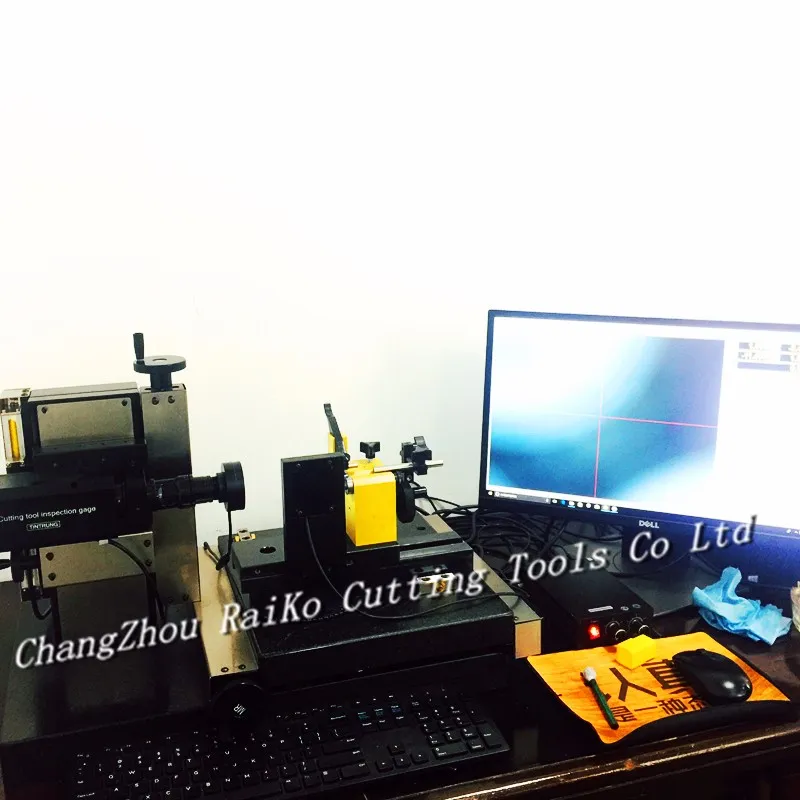 HRC55 2f Solid Carbide Micro Square End Mill Tungsten Carbide Small Size Flat Milling Cutter Carbide 0.6mm CNC Micro End Mills for Brass