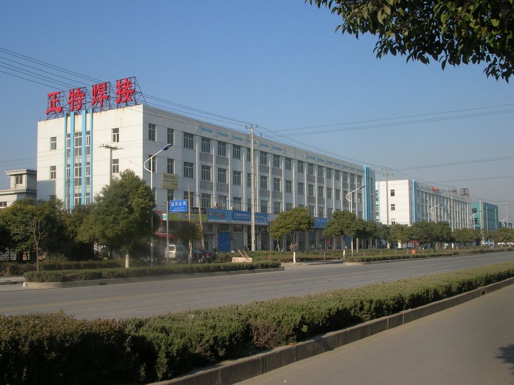 Portable Plasma Cutting Machine with CE Certificate LG60