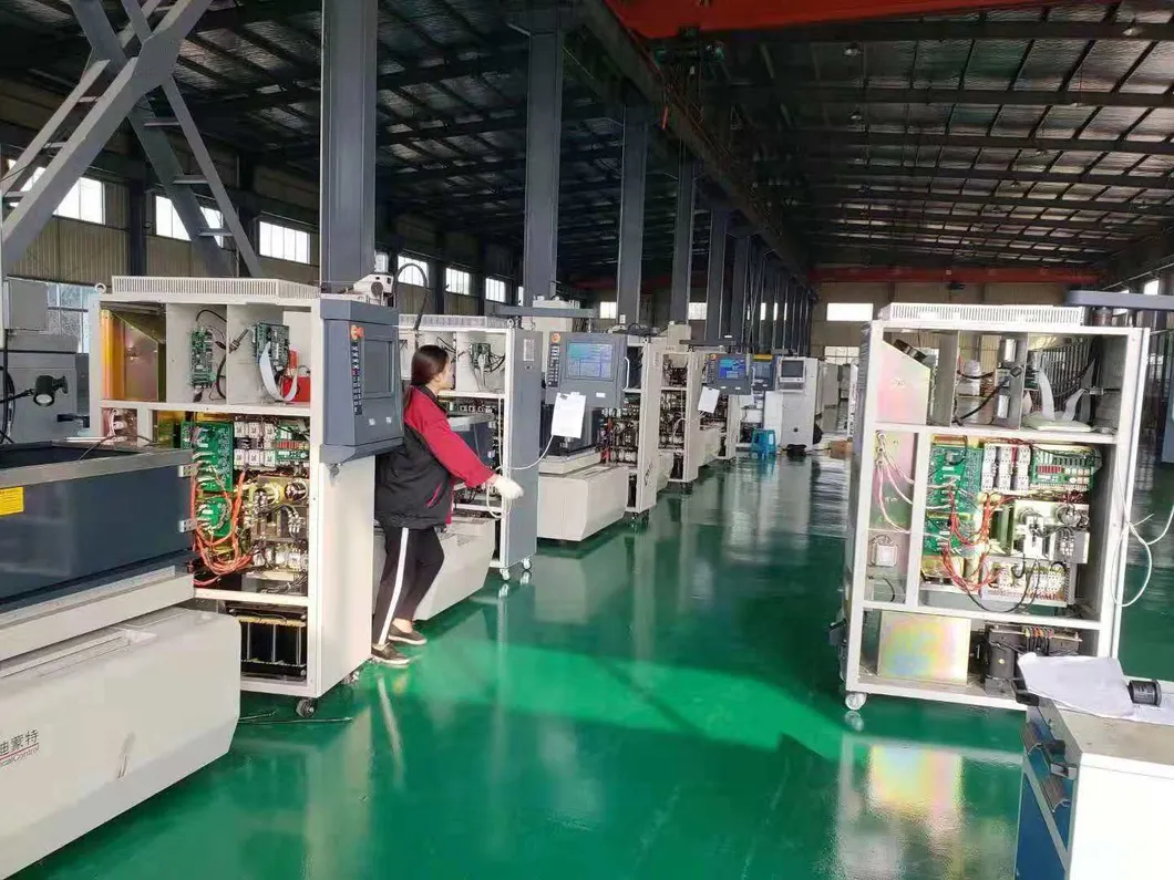 RAM Type CNC Sinker EDM Machine