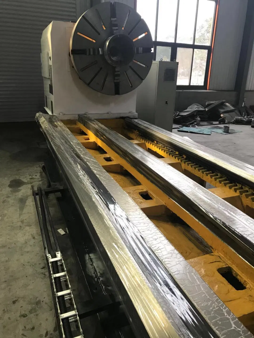 Three-Track Horizontal Lathe Horizontal Big and Long Lathe Cw61200*10000mm