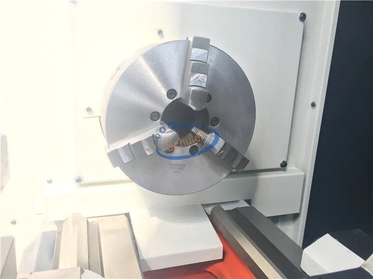 Top-Level Metal Horizontal Flat Bed CNC Lathe Cak6140b*2000mm