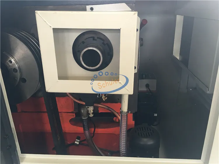 Top-Level Metal Horizontal Flat Bed CNC Lathe Cak6140b*2000mm