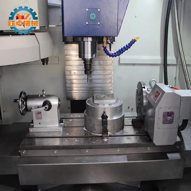 Vmc1060 CNC Milling Machine Machining Center Made in China Good Service Supplier